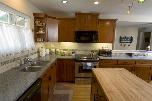 Cherry Cabinet Remodeling in Honolulu